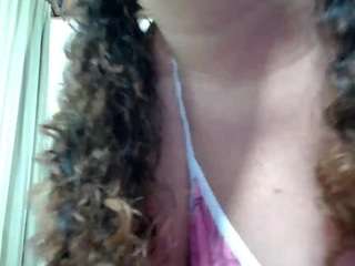 LUNAXS live webcam show