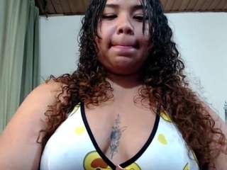 LUNAXS live webcam show