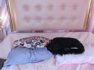 scarletdoll live webcam show