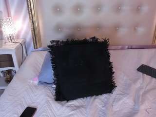 scarletdoll live webcam show
