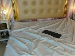 scarletdoll live webcam show
