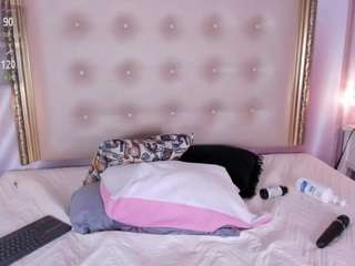 ScarletDoll live webcam show