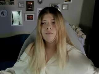 stefaniasweet live webcam show