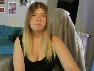 Stefaniasweet live webcam show