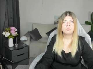 Stefaniasweet live webcam show