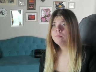 stefaniasweet's live room