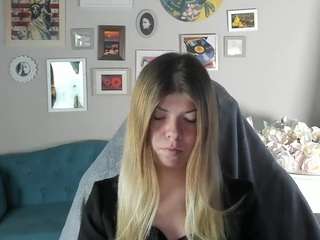 stefaniasweet's live room