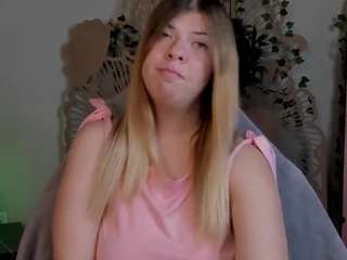 Stefaniasweet live cam preview