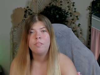 Stefaniasweet live cam preview