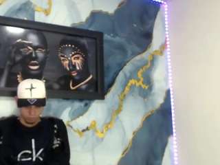 LuxeCouple live webcam show