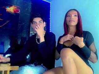 LuxeCouple live webcam show