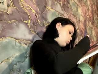 marnieayars