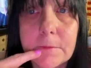 southernchik live webcam show