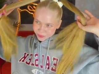 le modèle sweeet-angelll est en webcam porno dans un show sur le site camsoda, il possède les tags suivants: ahegao,spank,ass,sexting,sexy,sexydance,show,skinny,solo,solo show,spanking,normal,strip,striptease,sweet,tease,teen (18+),twerk,wet,young adult