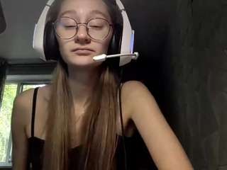 Tericapetrain's cam show statistics and live stream