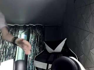 tericapetrain live on CamSoda
