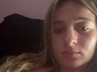 Tinyvic's cam show statistics and live stream