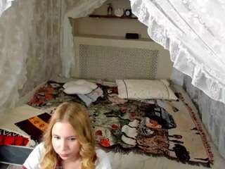 adelle-lee
