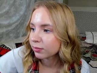 adelle-lee