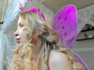 adelle-lee