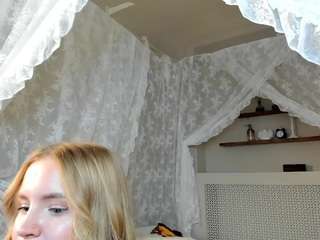 adelle-lee