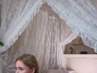 adelle-lee