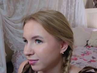 adelle-lee