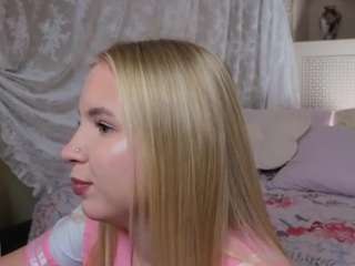 adelle-lee