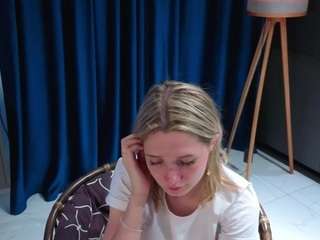 CharityBorneman live cam preview