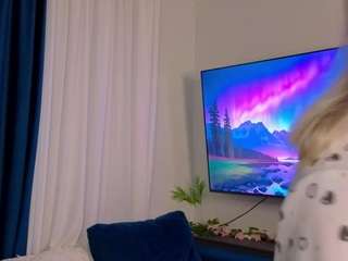 le modèle charityborneman est en webcam porno dans un show sur le site camsoda, il possède les tags suivants: anal,anal toys,ass bouncing,ass clapping,black hair,blowjob,fingering,flashing,full nudity,no drinking,smoking,tittyfuck,hd