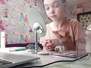deirdreurey's live room
