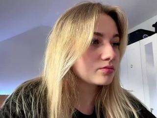 freddachase live webcam show