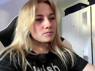 freddachase live webcam show
