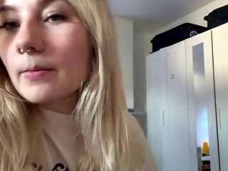 freddachase live webcam show