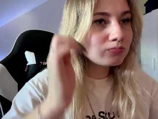 freddachase live webcam show