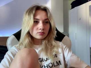 freddachase live webcam show