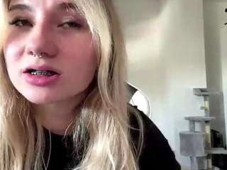 freddachase live webcam show