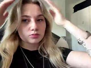freddachase live webcam show