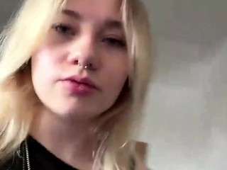 FreddaChase live webcam show