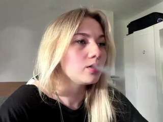 FreddaChase live webcam show