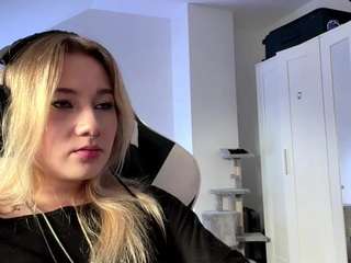 FreddaChase live webcam show