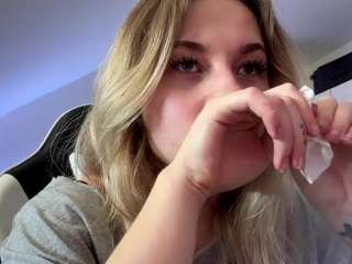 FreddaChase live cam preview