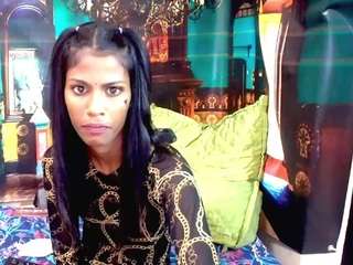 indiansilkyspice live webcam show