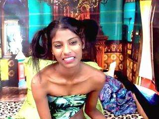 indiansilkyspice live webcam show