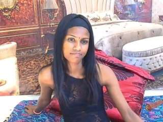 IndianSilkySpice live cam preview