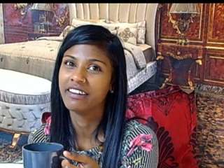 IndianSilkySpice live cam preview