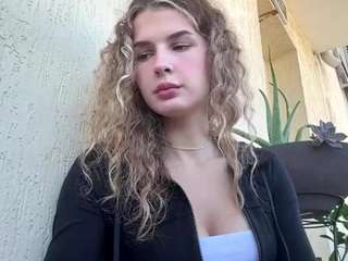 Zoe live webcam show