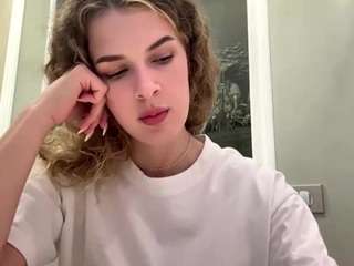 Zoe live webcam show