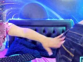 lesbi-hott-scissors