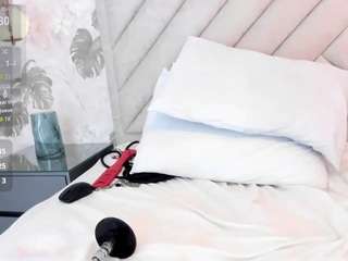 miathompson-3 live webcam show